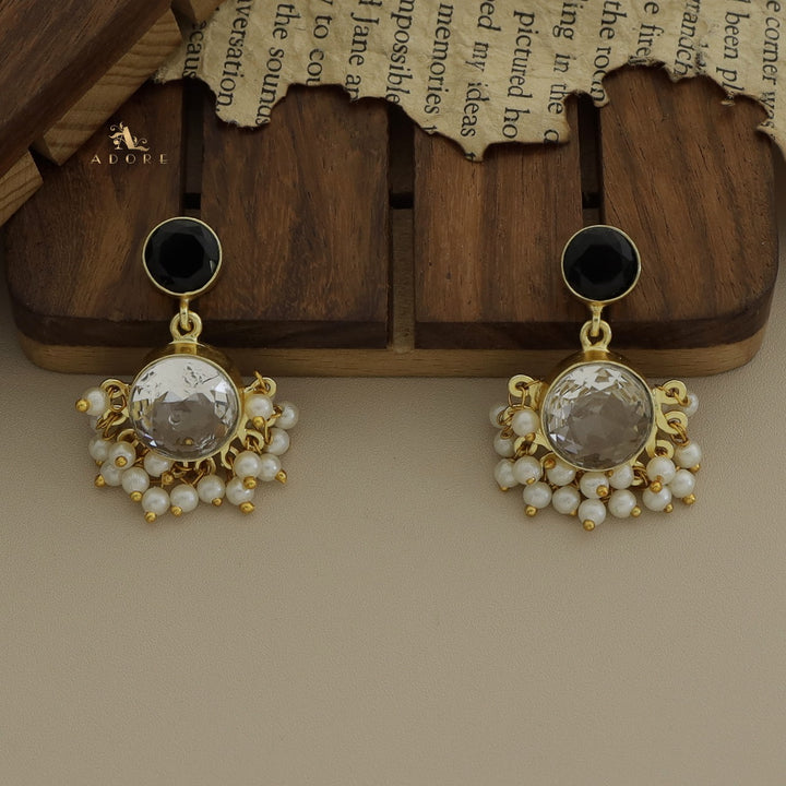 Yelo Glossy Round Cluster Pearl Earring