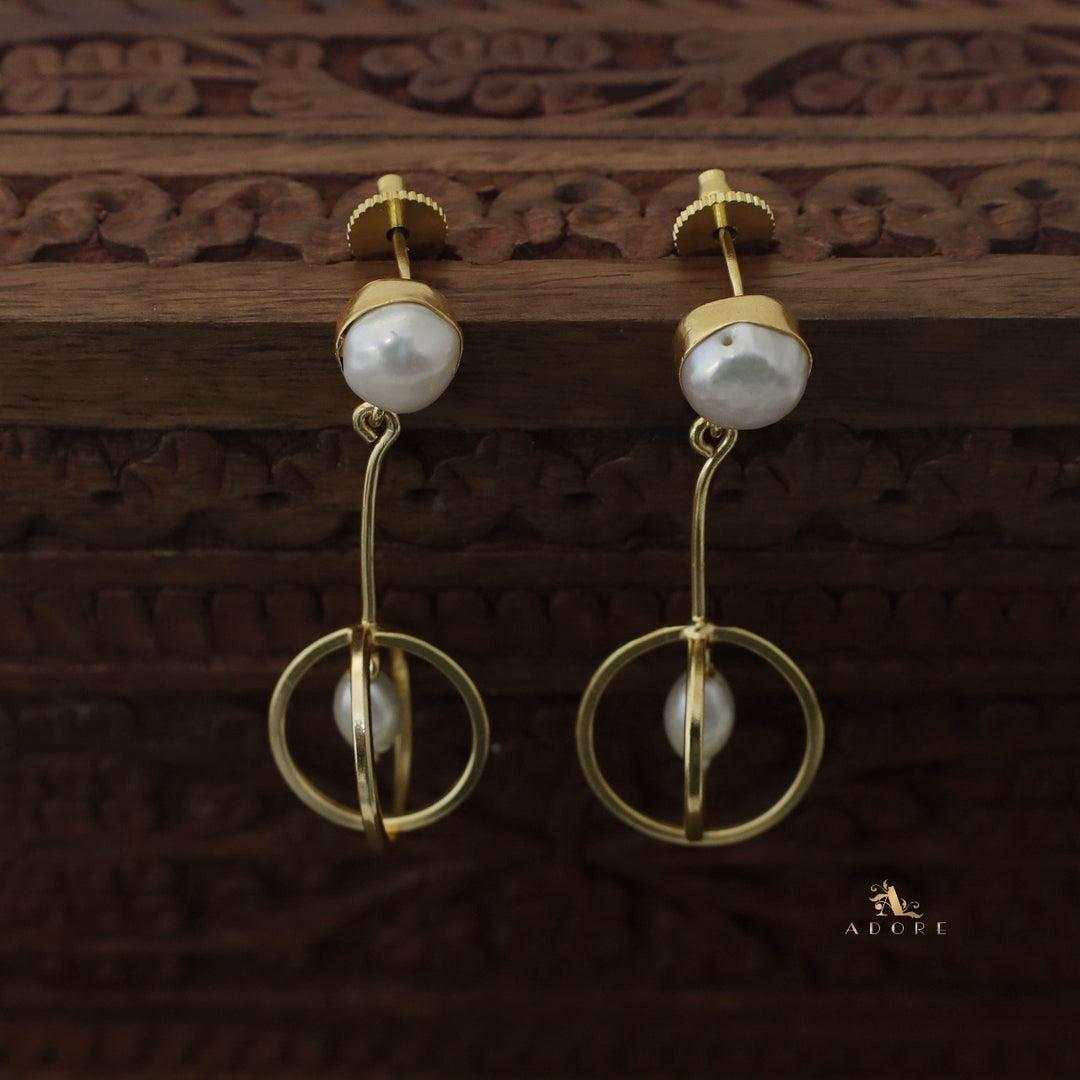 Golden Baroque + Pearl Globe Earring