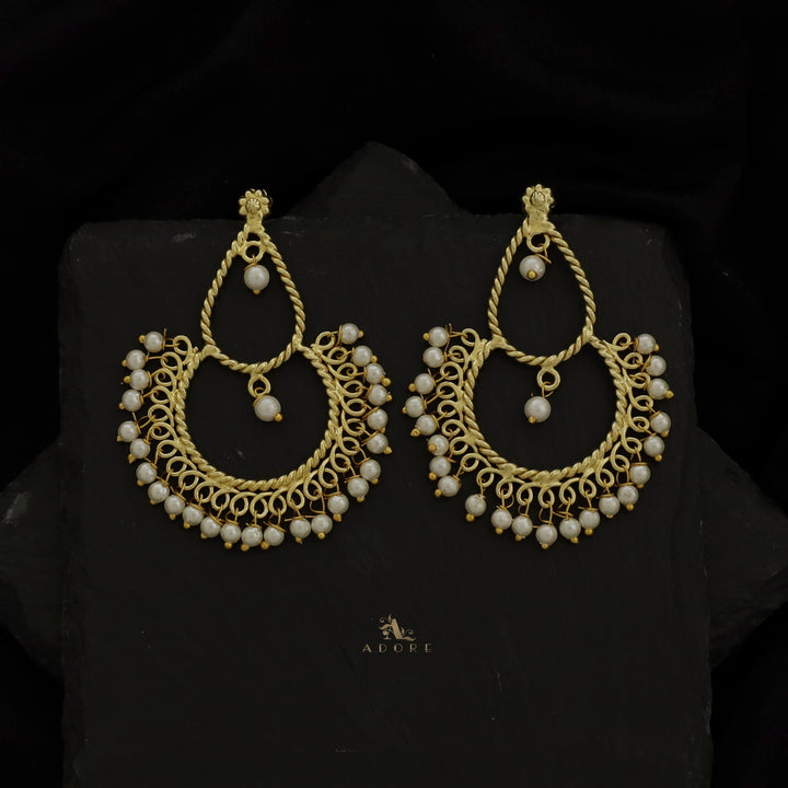 Ayra Golden Twisted Cluster Pearl Earring